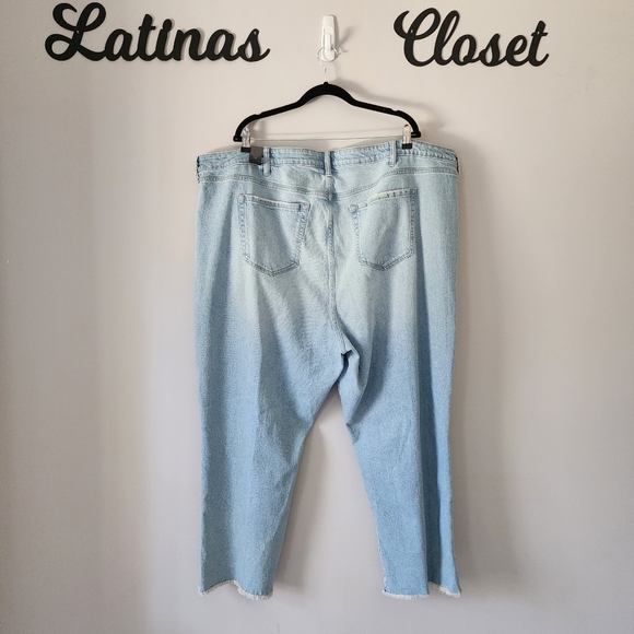 Torrid Feel The Fit Stovepipe Classic Denim Straight Leg Jeans Size 28 PLUS NWT - Picture 5 of 11